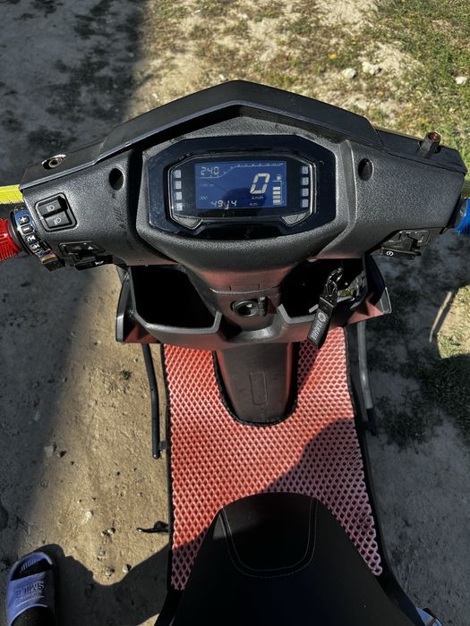 Скутер раптор Li ya