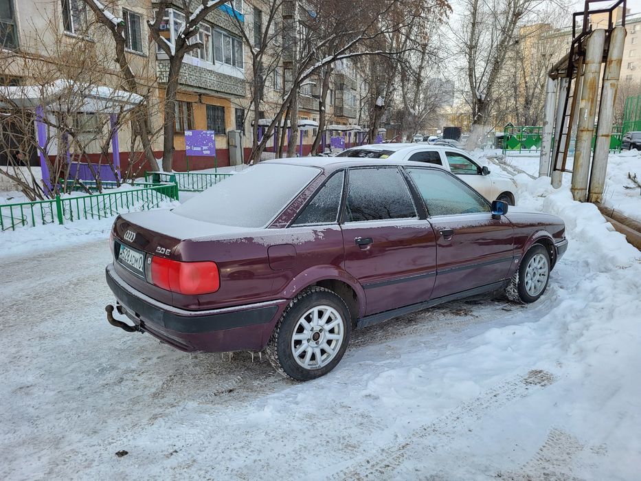 Продам ауди 80 б4