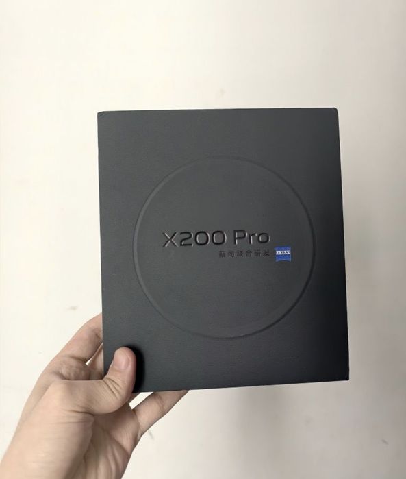 Vivo X200 Pro 256/12+12гб