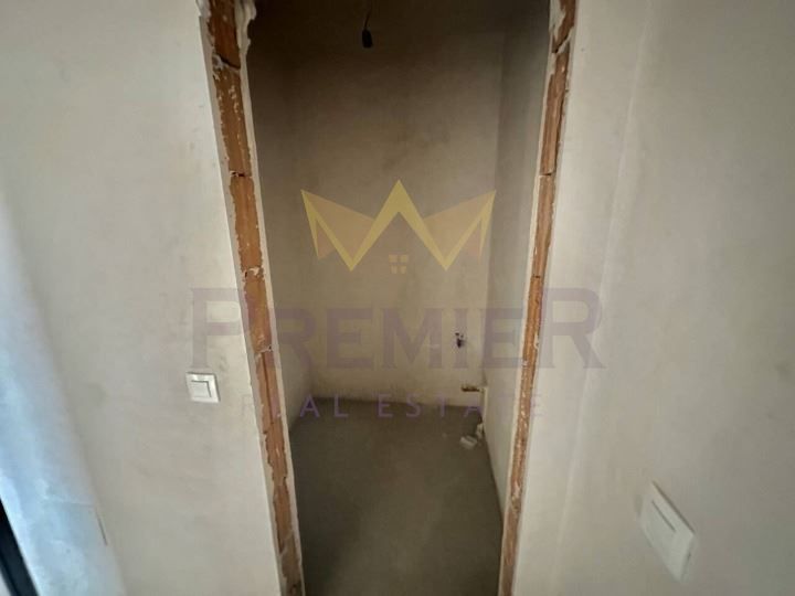 Продава се Тристаен апартамент в Бургас, Славейков - 120 кв.м за 1725 €/кв.м - Снимка #7