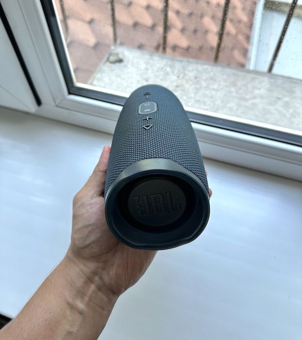 JBL Charge 4 Teal Color