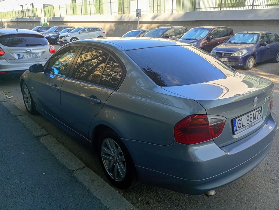 Vând BMW E90. An 2007