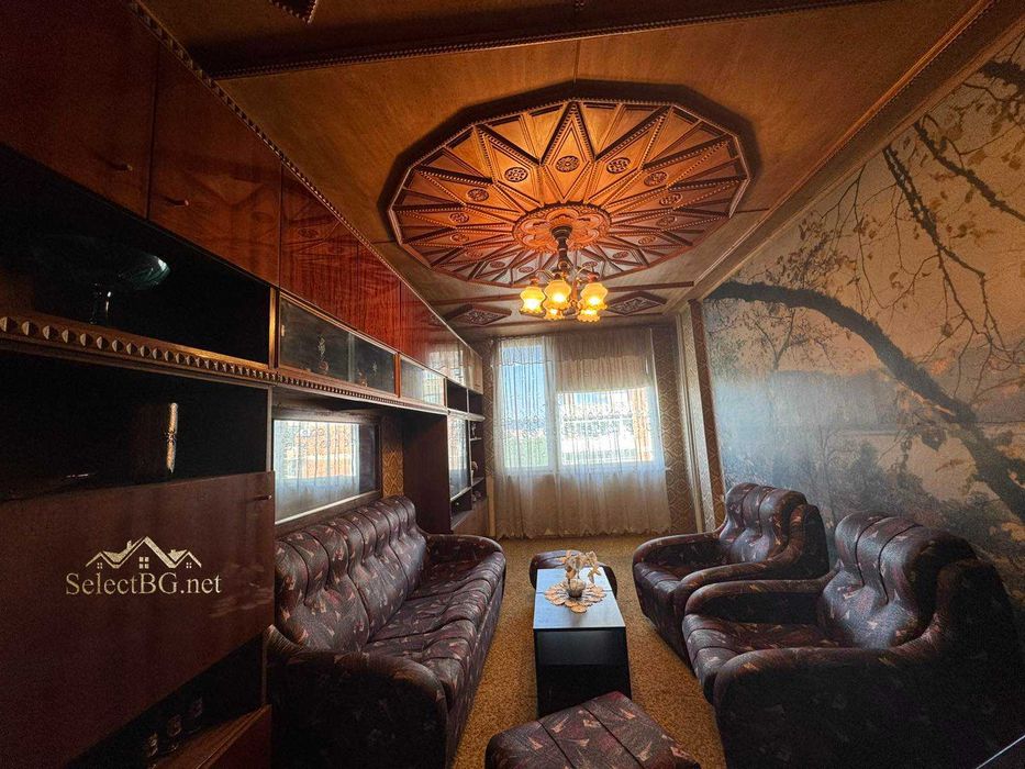 Продава се Тристаен апартамент в Велико Търново, Център - 78 кв.м за 1404 €/кв.м - Снимка #2