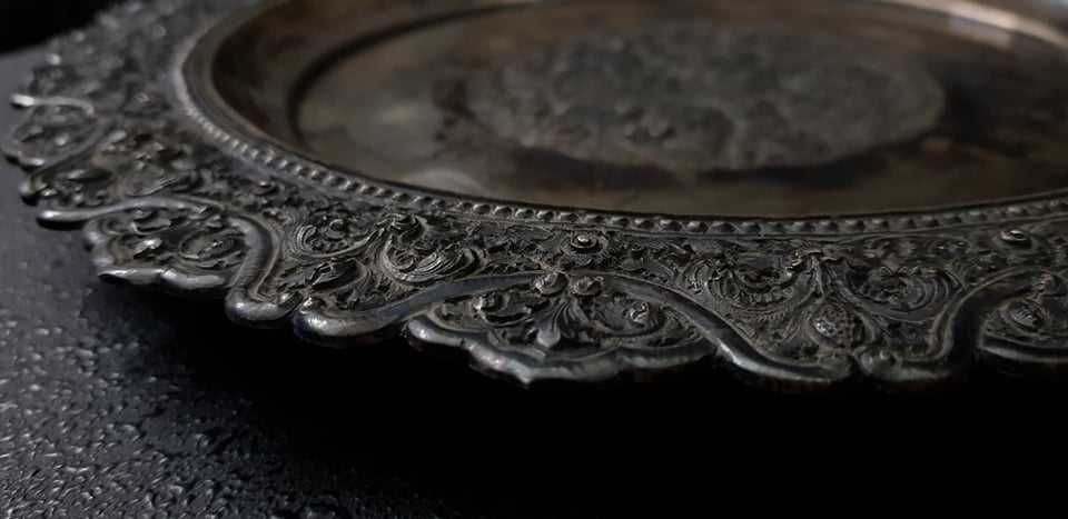 Продавам азиатска сребърна чиния от края на 19 век