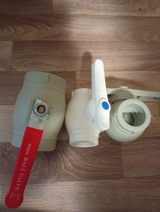 Кран шаровый продам