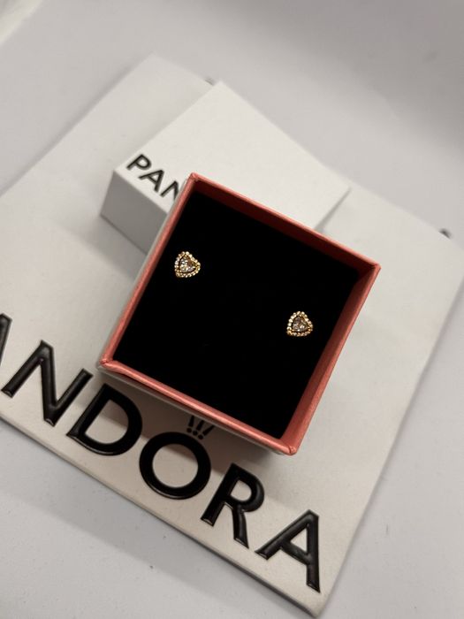 Пандора обеци Pandora