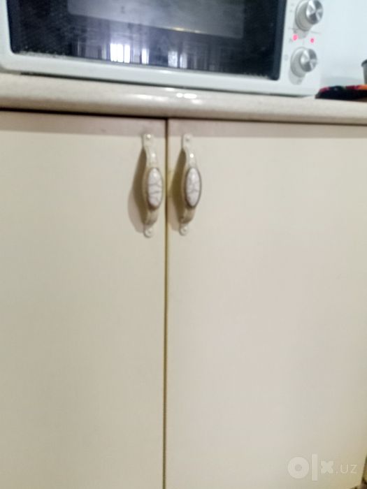 Продам кухонный мебель
