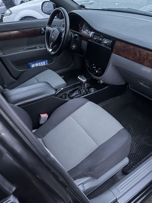 Lasetti 2011 srochna sotladi