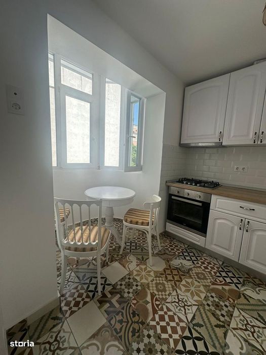 Apartament 3 camere, Sala palatului!