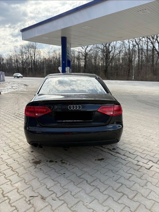 Vând/schimb Audi A4 B8