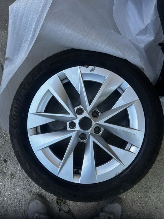 Jantă r17 skoda octavia 4.cod:5e3601025.E.