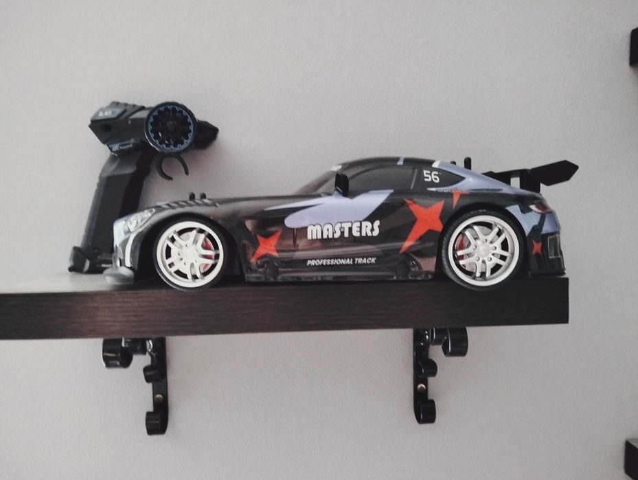 Вертолет  и дрифтмашинка