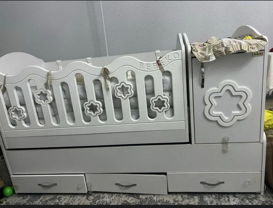 Детский шкаф и кроватка