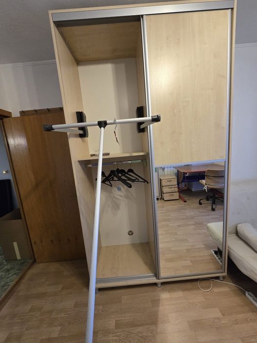 Dulap dublu pentru haine - necesită demontare
