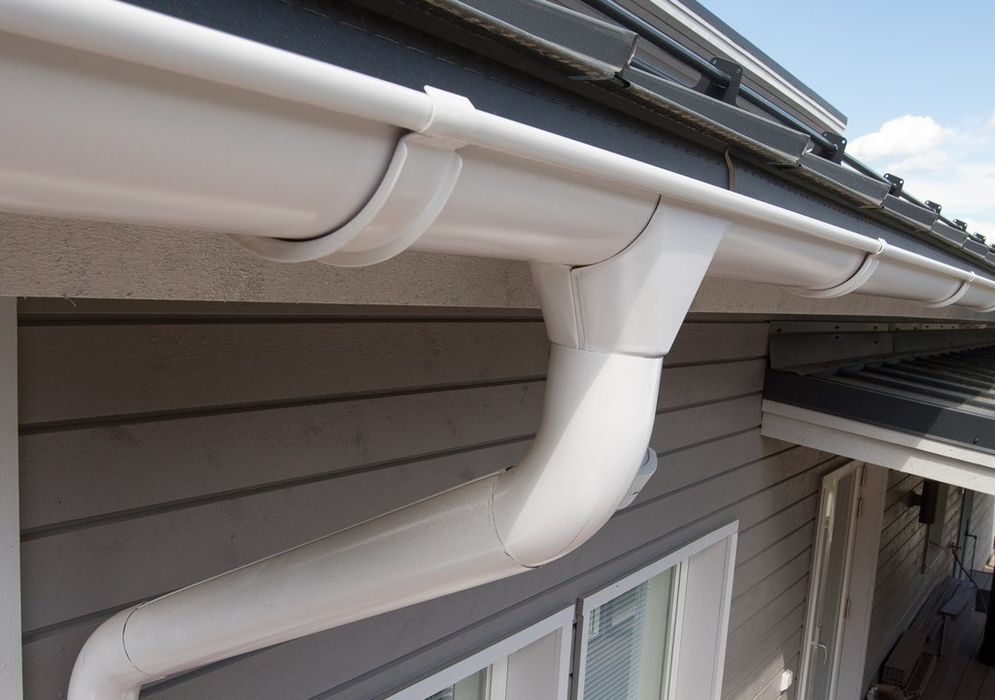 Montăm jgheaburi burlane reparații acoperișuri