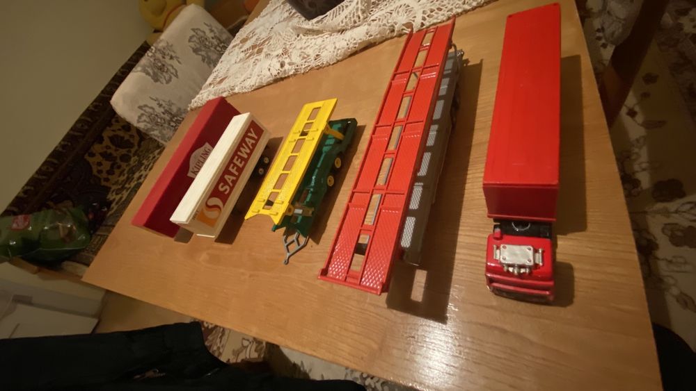 Vand macheta de colectie