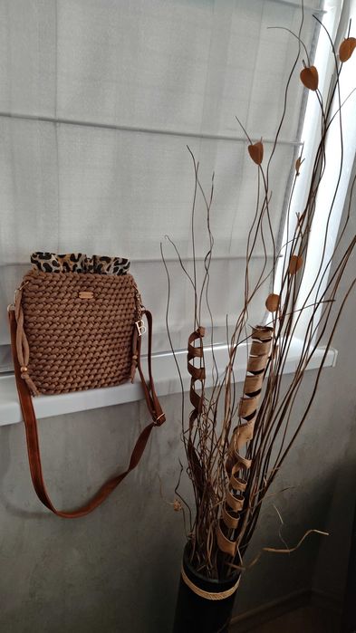 Луксозна плетена ръчно дамска чанта, дълга дръжка и подплата с джоб,