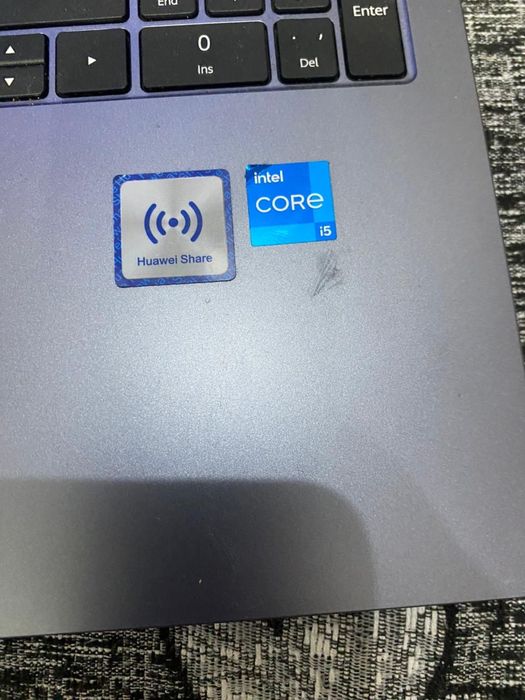 Продам ноутбук ,