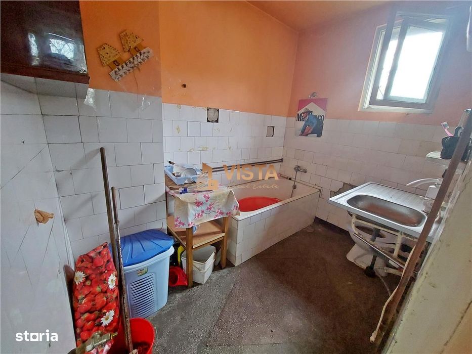 Corp de casa de renovat (duplex), Centrul Civic, Brasov