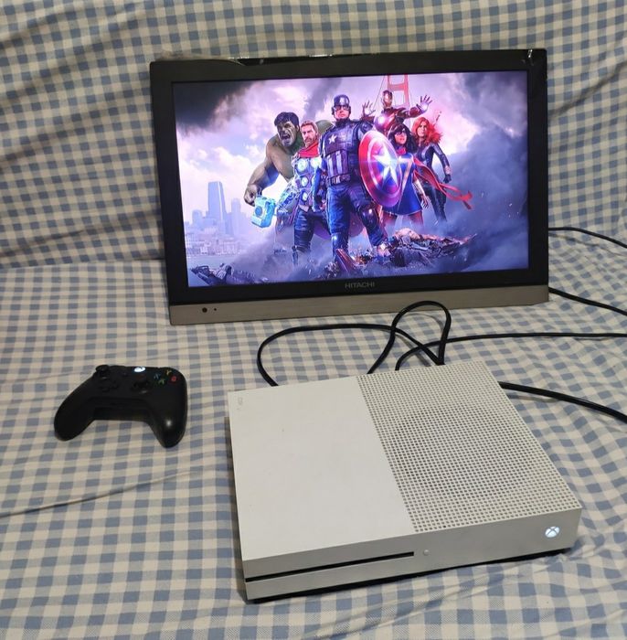 Xbox One S 1tb с играми