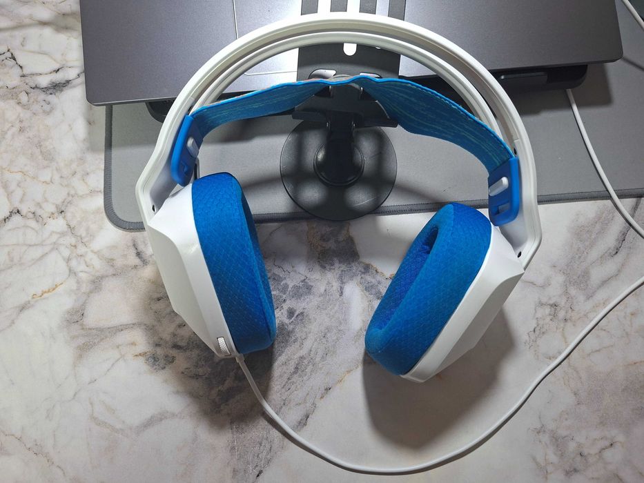 наушники logitech g335 хорошего состояния