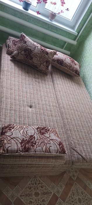 Диван тахта в отличном состоянии