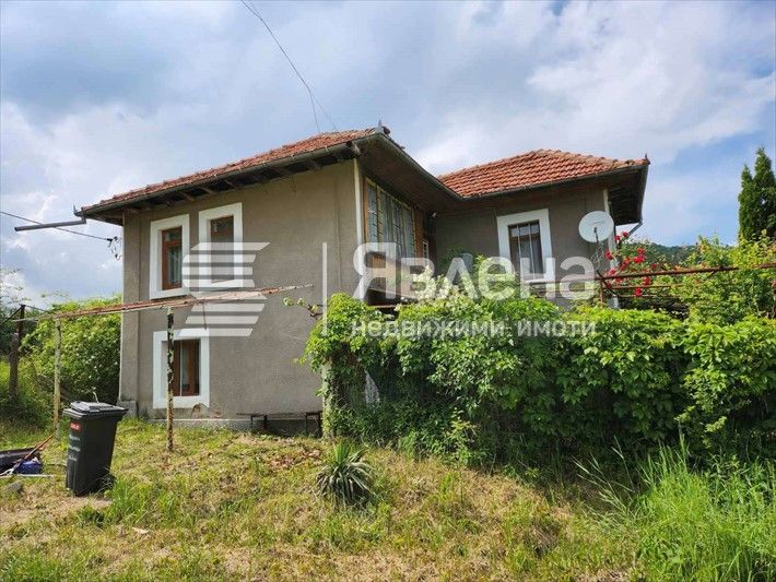 Продава се Къща в с. Равново, Област Велико Търново - 150 кв.м за 280 €/кв.м - Снимка #2