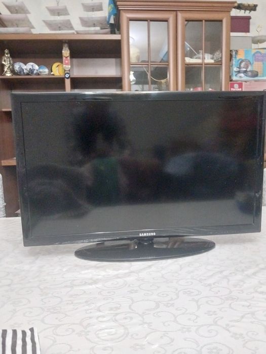 Телевизор Samsung.