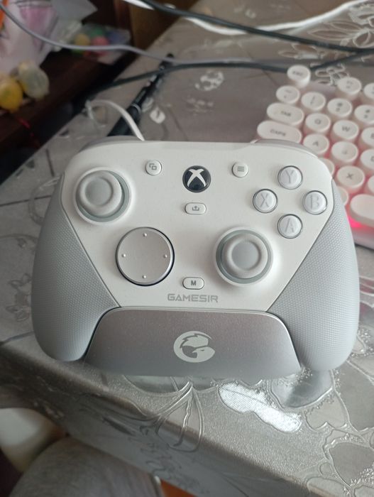 Продам геймпад gemsir G7 pro