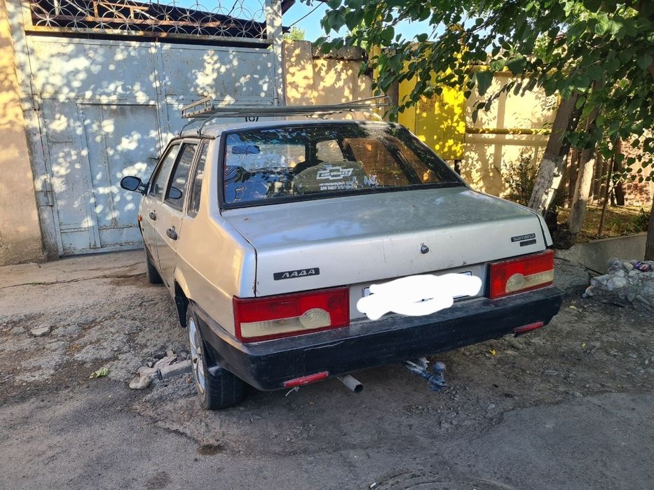 Продам автомобиль Ваз 21099,1994г имеется газ балон .