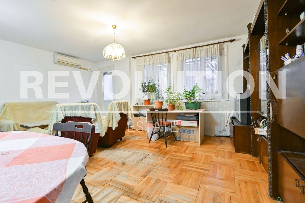 Дава се под наем Двустаен апартамент в София, Бояна - 72 кв.м за 548.25 € - Снимка #3