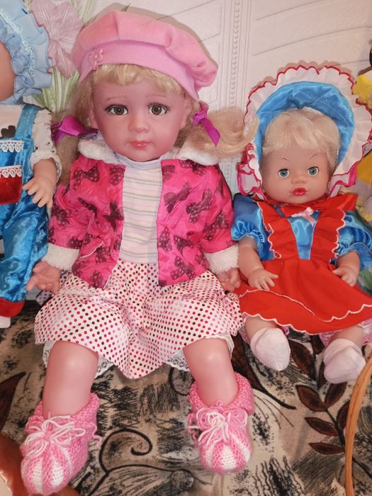 Продам куклы и рукоделие