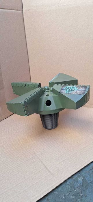 Sape de foraj PDC 250mm teren mediu-dur