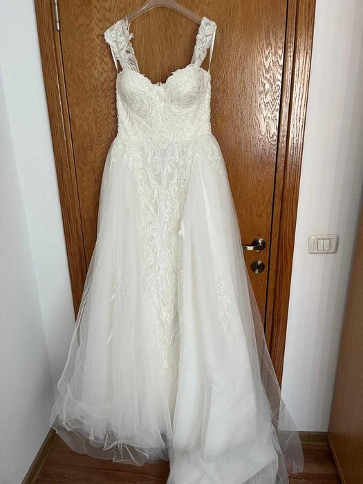 Rochie de mireasa noua