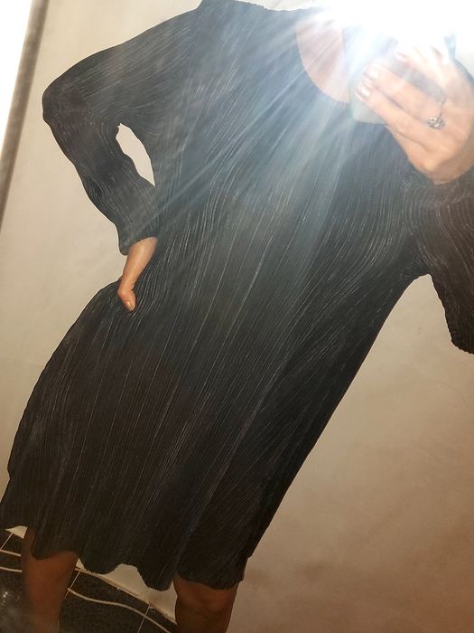 Rochie cu mânecă lunga elegantă