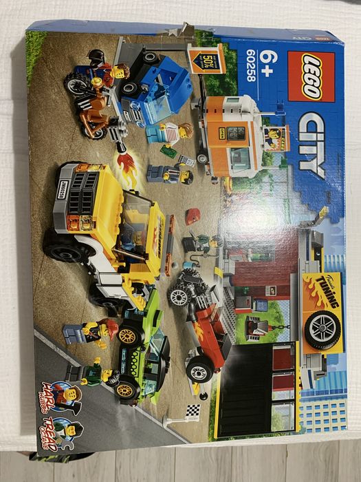 Lego 60258 - Atelierul de Tunning