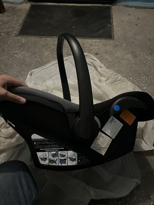 Продам автолюльку.