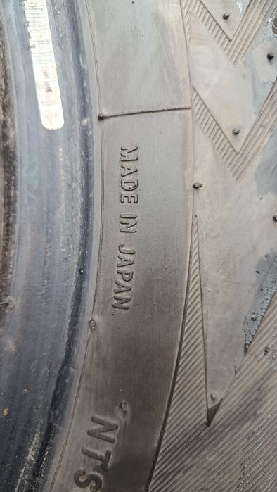 Шины 215/60/16 Nitto пара