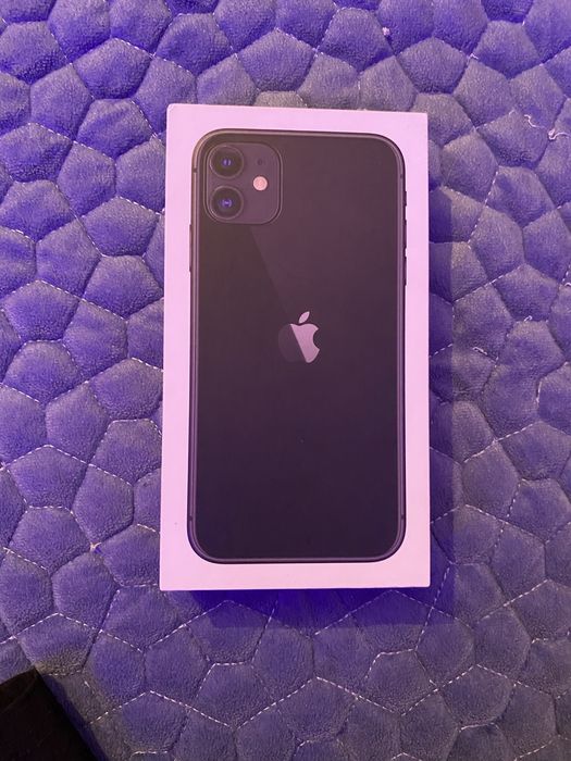 Продаю айфон 11