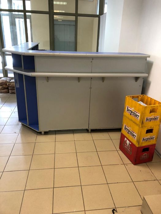 Bar gri albastru 3,1m x 1.8m 500 ron