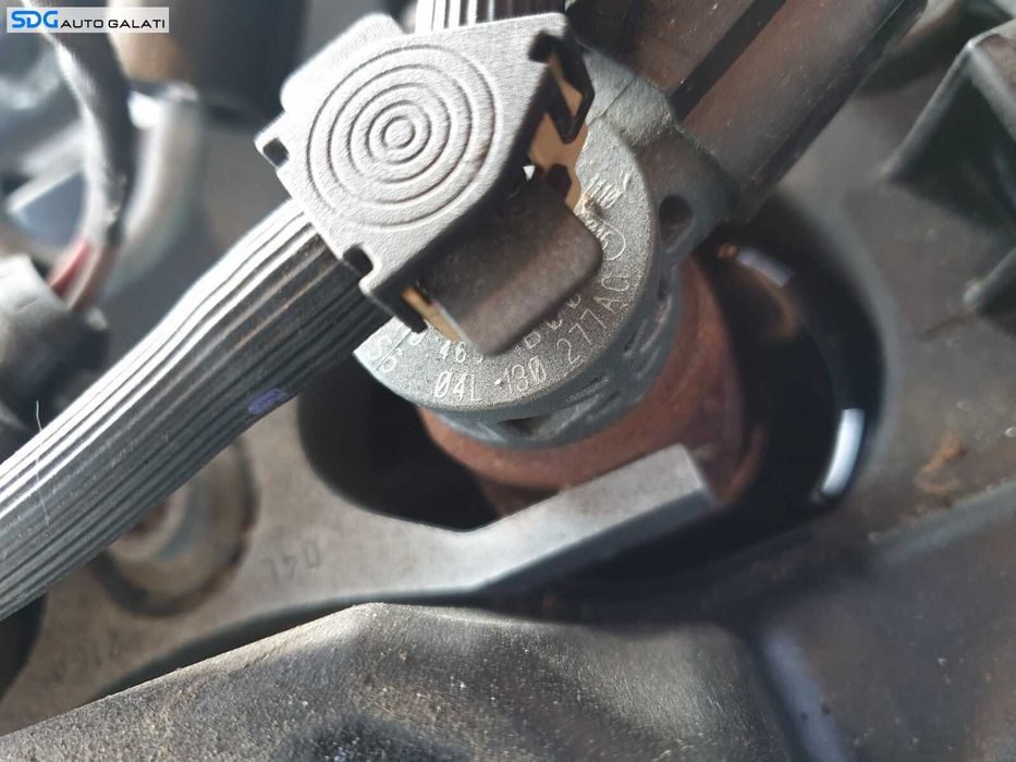 Injector Injectoare Volkswagen Caddy 2.0 TDI 2016 - 2020 Cod 04L130277AC 0445110469 [C3980]