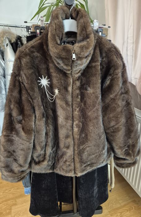 Haina de  blana artificiala