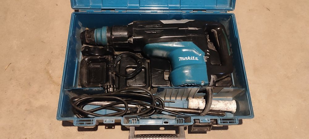 Перфоратор Makita HR5202C