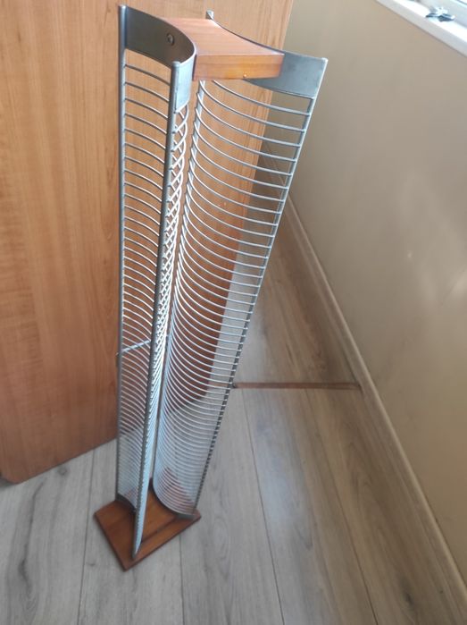 Стойка за CD и DVD дискове