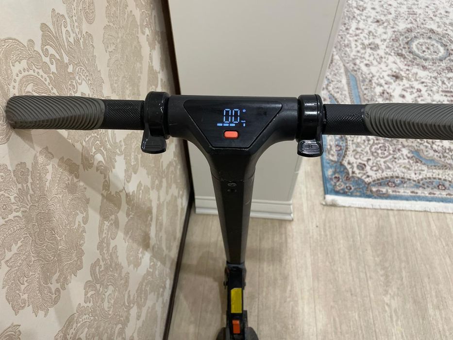 Продаю электросамокат Kugoo s1