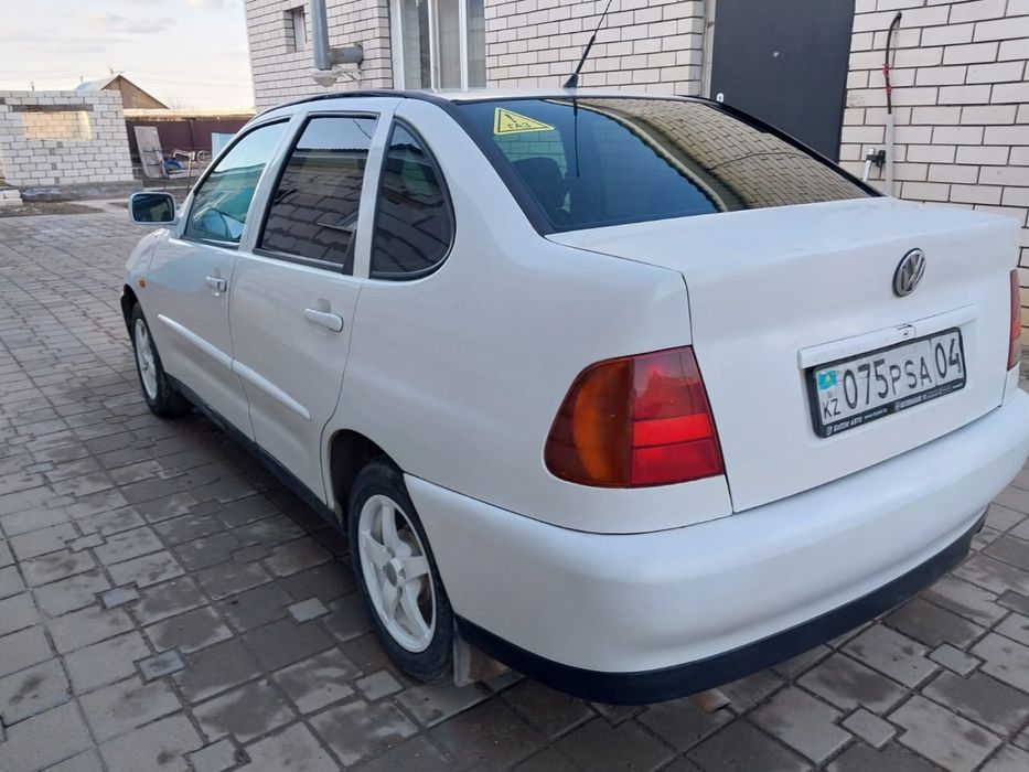 Volkswagen Polo 2001 года