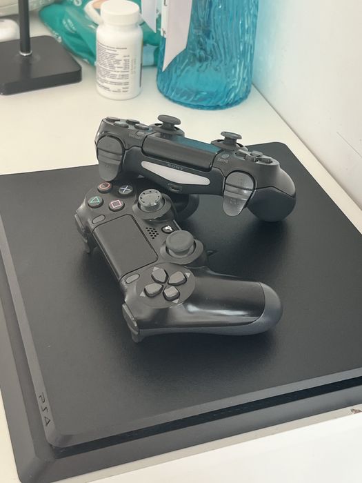 PS   PlayStation 4