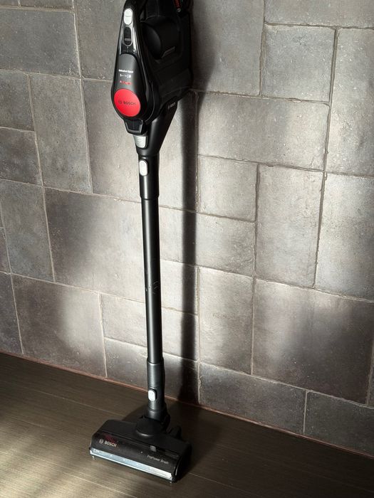 Електрическа  прахосмукачка BOSH