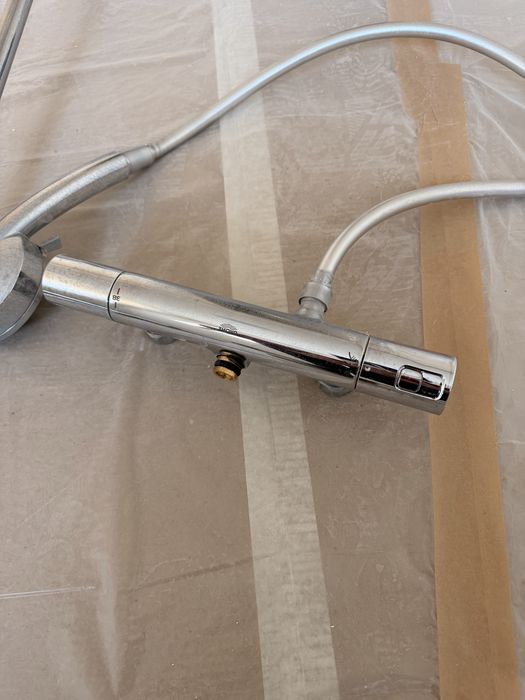 Baterie dus cu termostat Hansgrohe