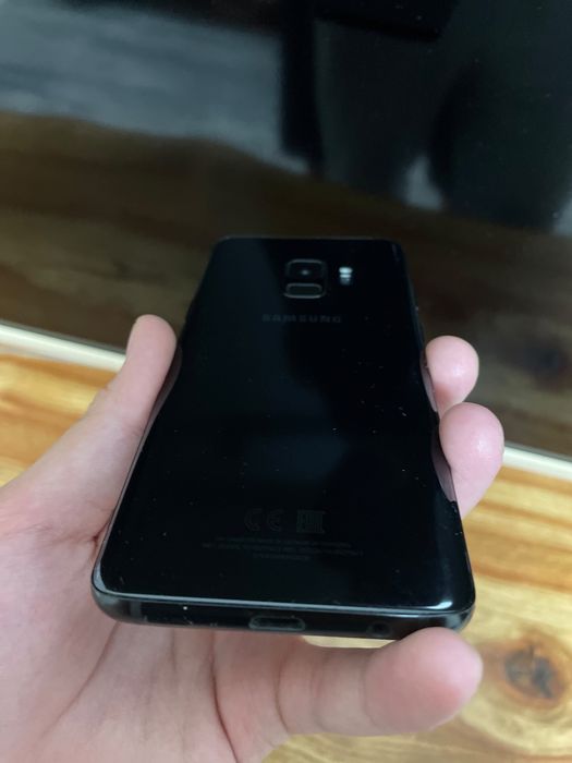 Samsung s9 64GB.